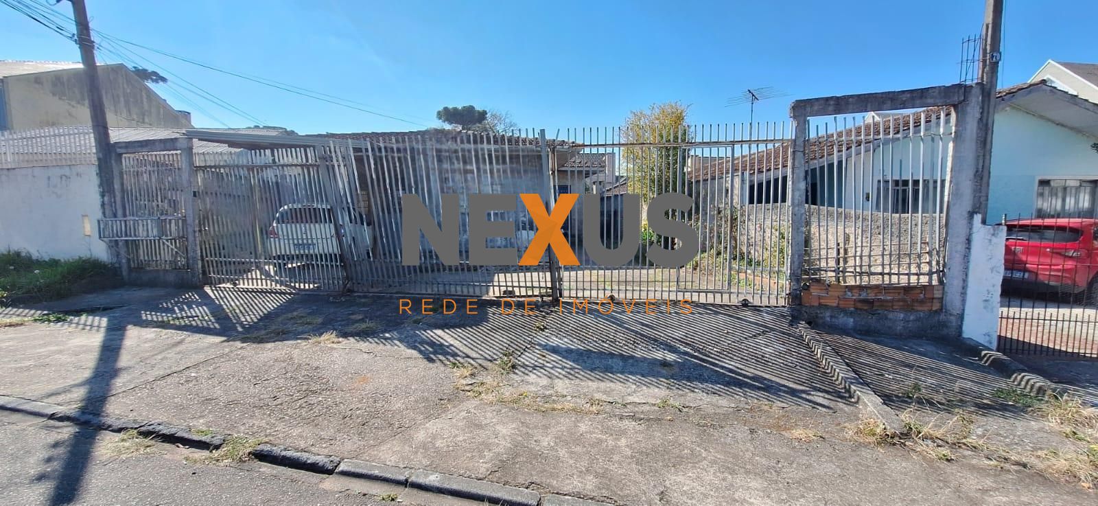 Terreno no Uberaba 12,75x50,15 ao lado da Associação da Caixa