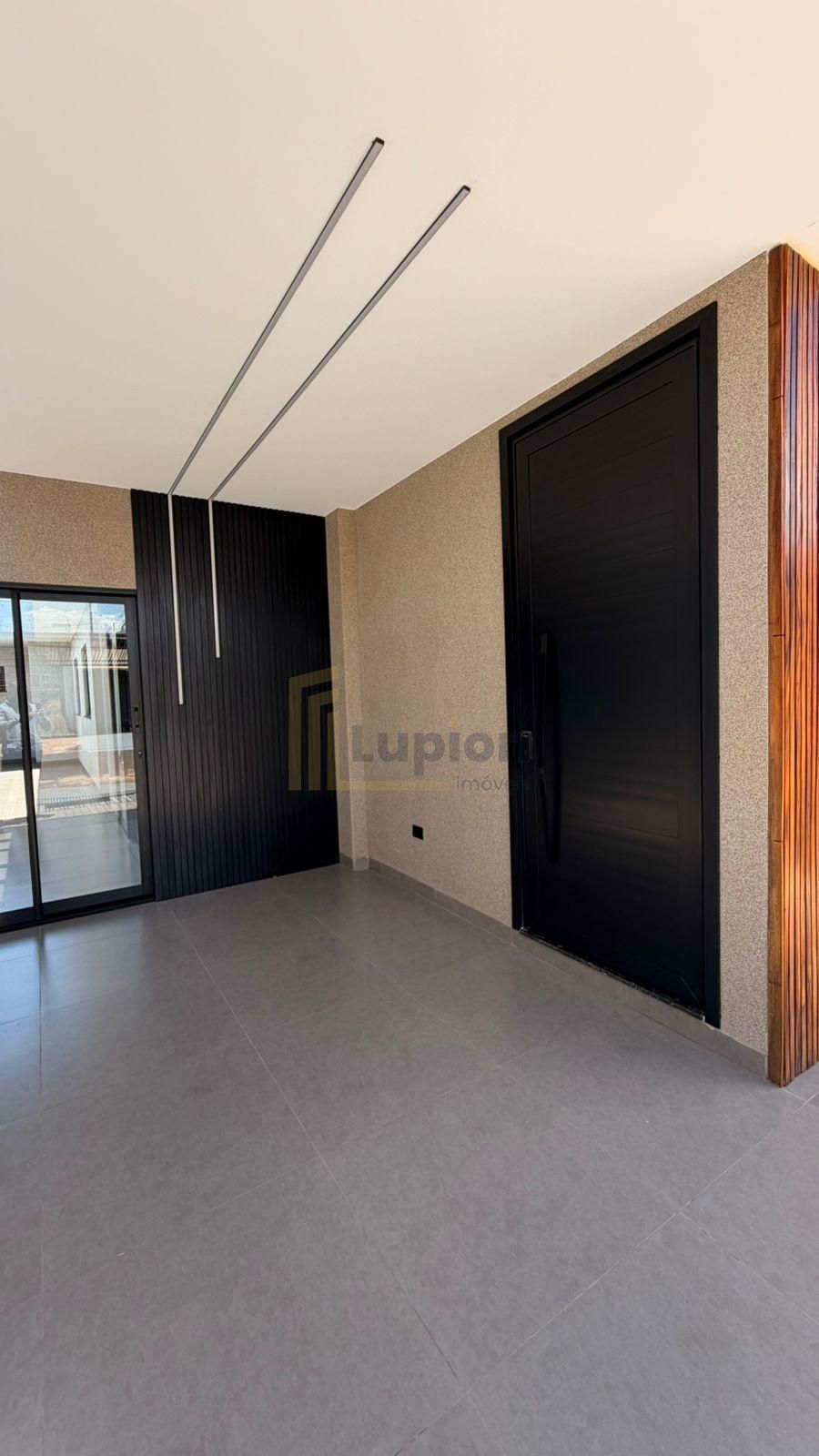 Casa Moderna com Suíte e Área Gourmet no Eco Valley  Sarandi PR