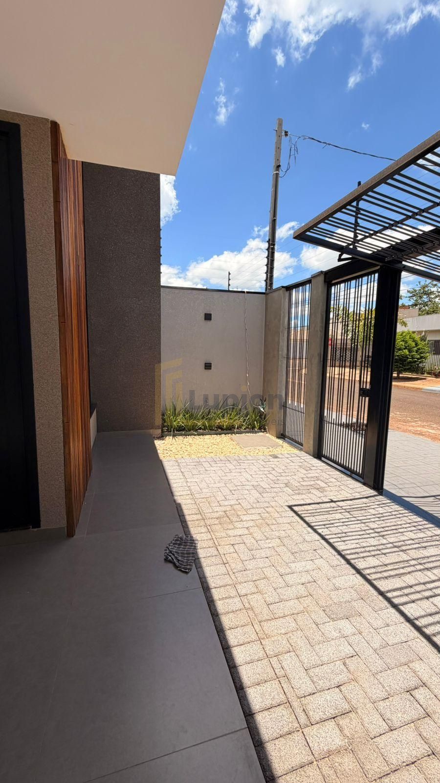 Casa Moderna com Suíte e Área Gourmet no Eco Valley  Sarandi PR