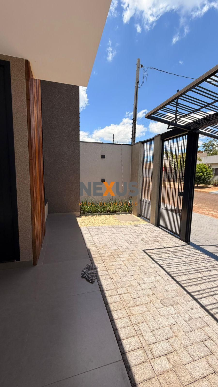 Casa Moderna com Suíte e Área Gourmet no Eco Valley  Sarandi PR