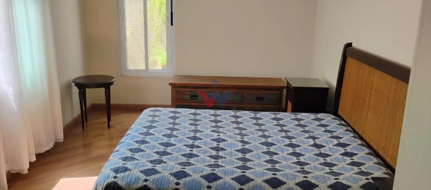 Sobrado 134m  com Suíte, Hidro e Ático no São Lourenço  Condom...