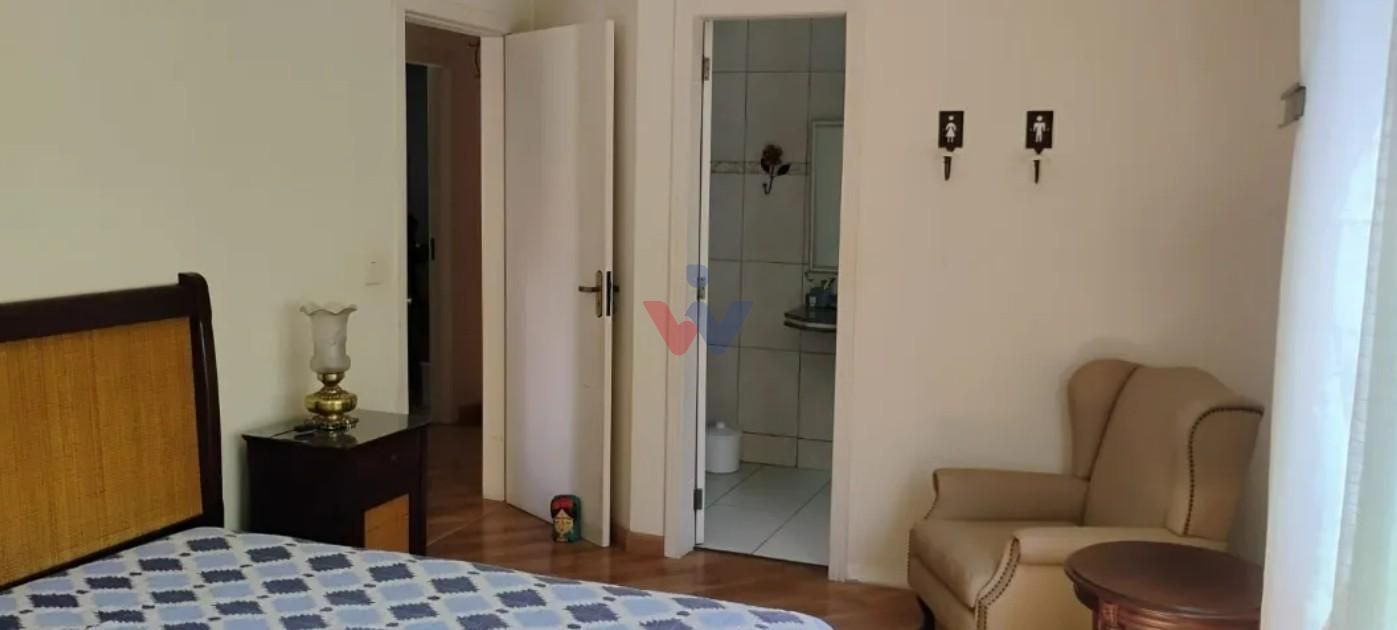 Sobrado 134m  com Suíte, Hidro e Ático no São Lourenço  Condom...