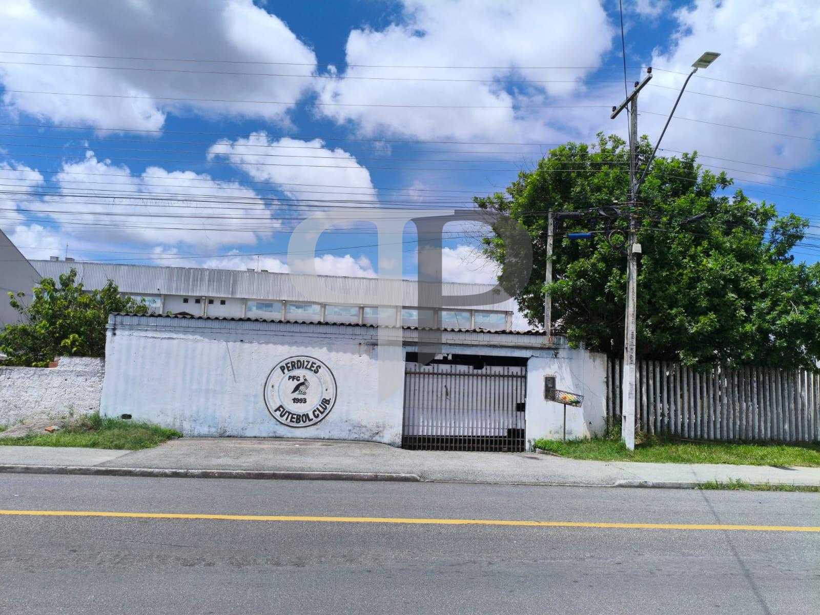 Terreno 325m  em Pinhais com 3 Casas  Excelente Potencial de I...