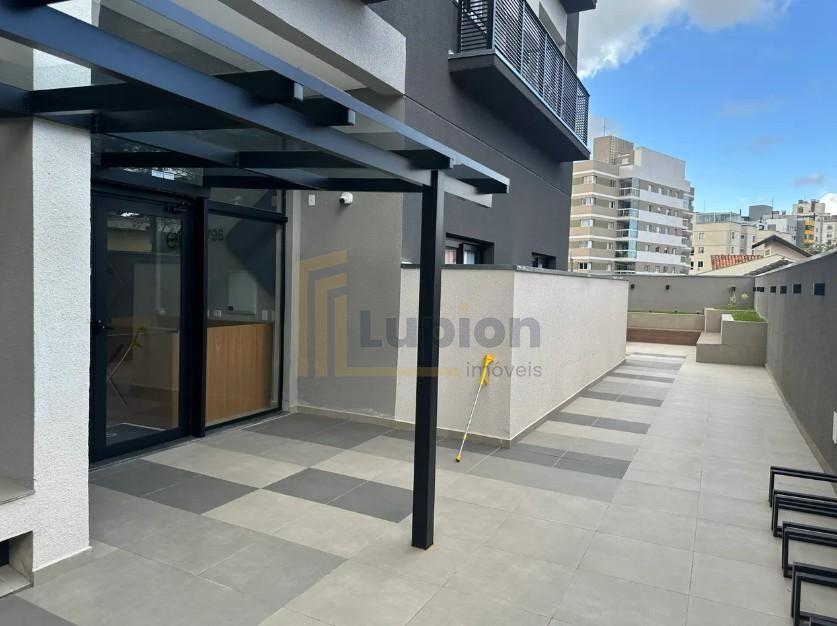 Apartamento com 1 dormitório à venda,28.00 m  no valor de R  4...