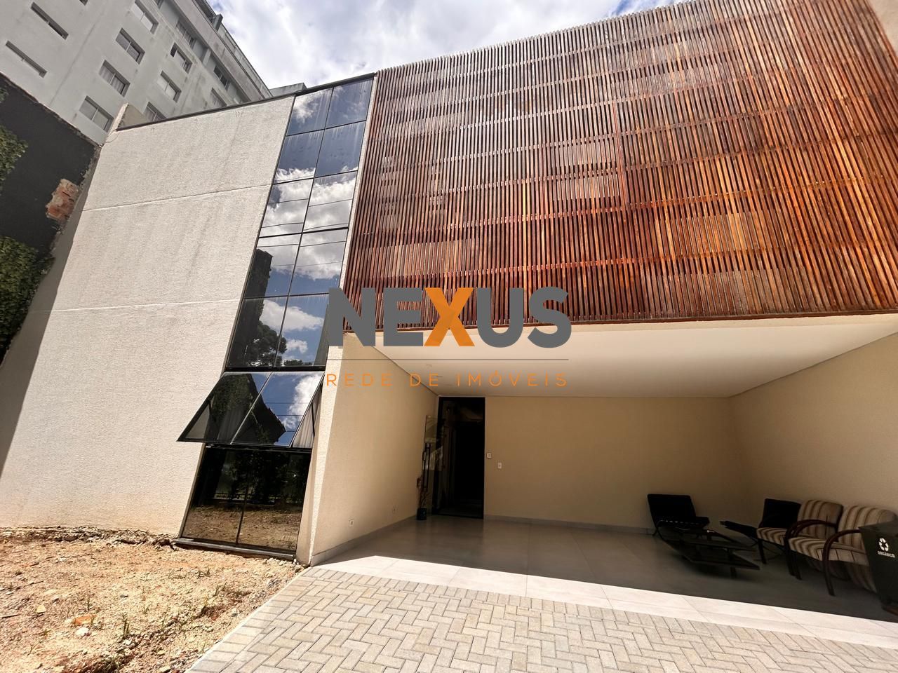 Edifício Prédio à venda,268.00 m  no valor de R  1.299.000,00,...