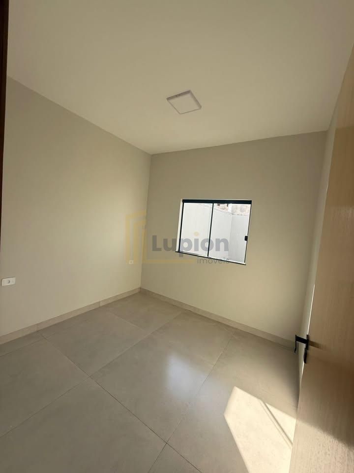 Casa com 3 dormitórios à venda com 65m  no valor de R  380.000...