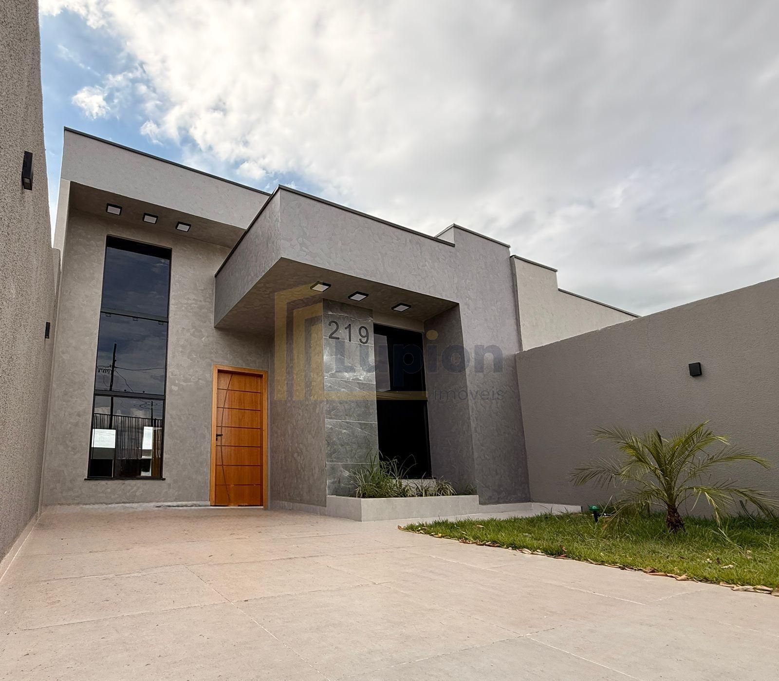 Casa com 3 dormitórios à venda com 65m  no valor de R  380.000...