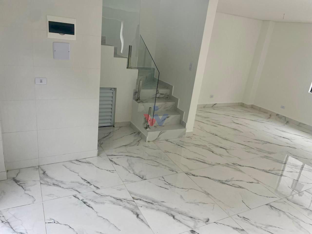 Sobrados triplex novos no Hauer, 3 quartos, suíte, terraço e 2...