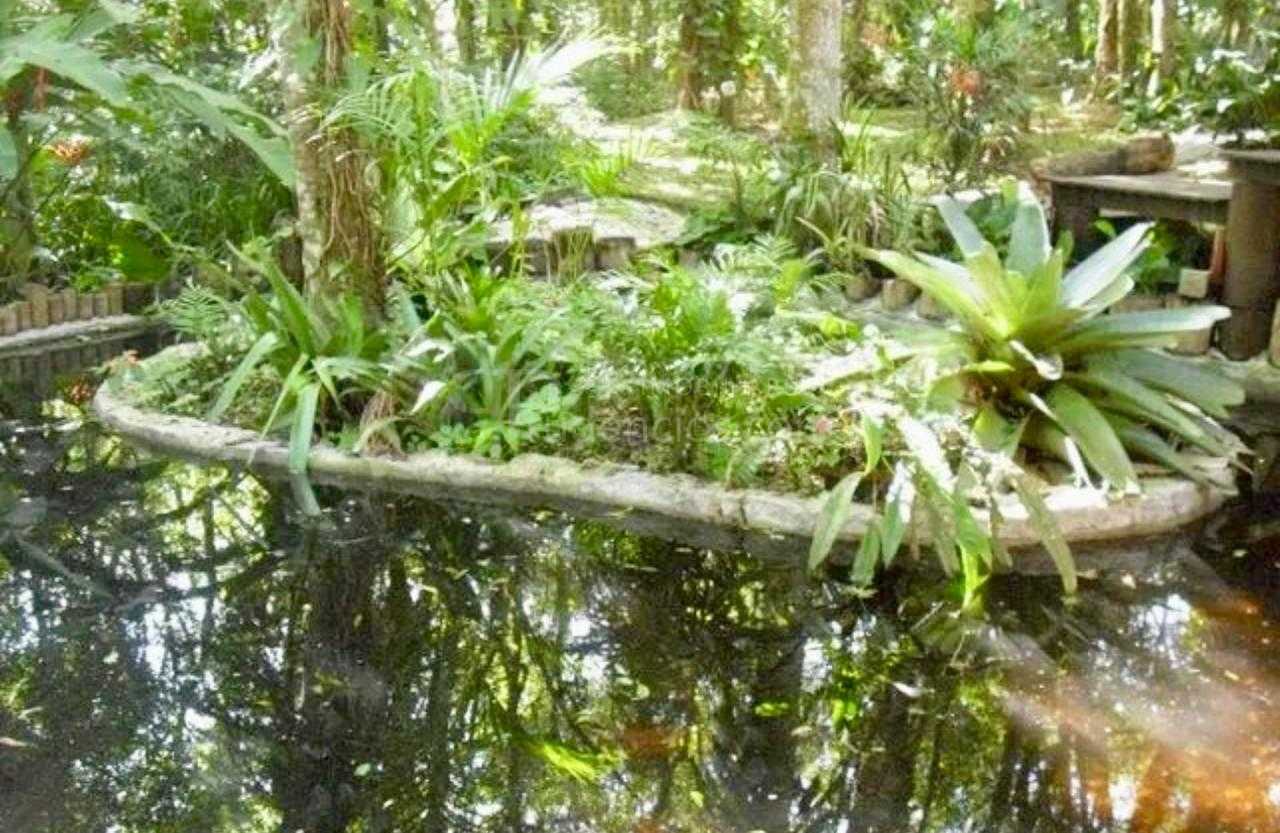 Casa com 4 dormitórios à venda com 4.880m  no valor de 2.330.0...