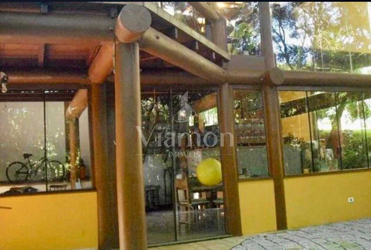 Casa com 4 dormitórios à venda com 4.880m  no valor de 2.330.0...