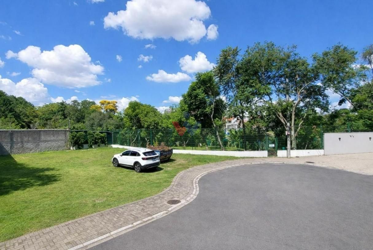 Terreno em Condomínio Fechado ao Lado do Bosque  Green Line | ...