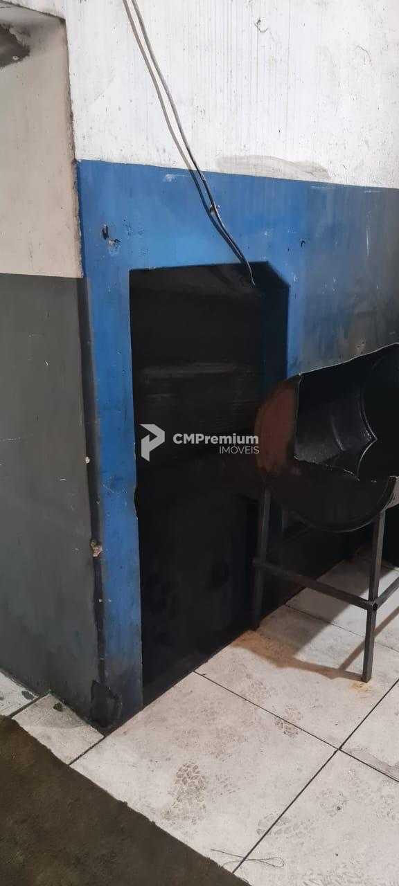 Imóvel Comercial 330m  na Linha Verde   BR-116 com Mezanino e ...