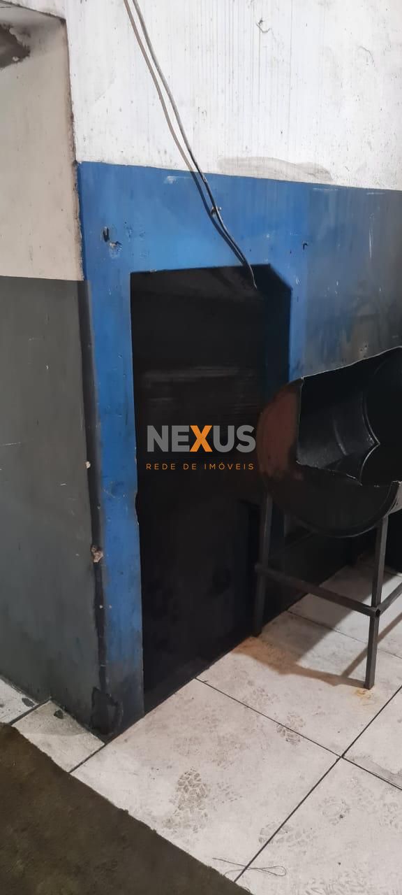 Imóvel Comercial 330m  na Linha Verde   BR-116 com Mezanino e ...