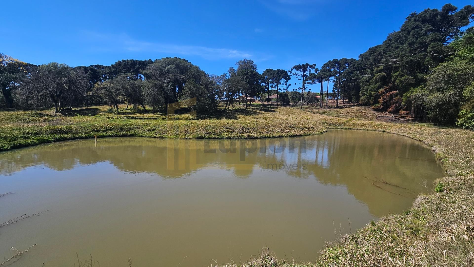 Sitio com 10 alqueires, 254.100m , tanques de peixe, rios,  Ar...