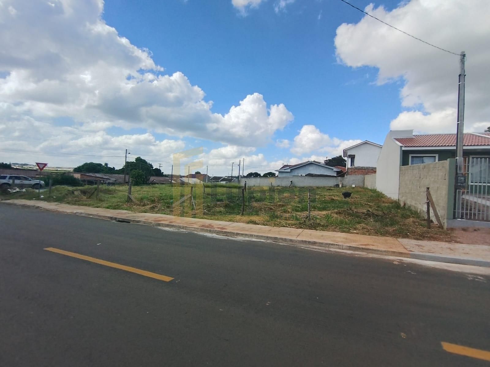 2 Terrenos  esquina e meio de quadra  com 376,50 m  cada. Regi...