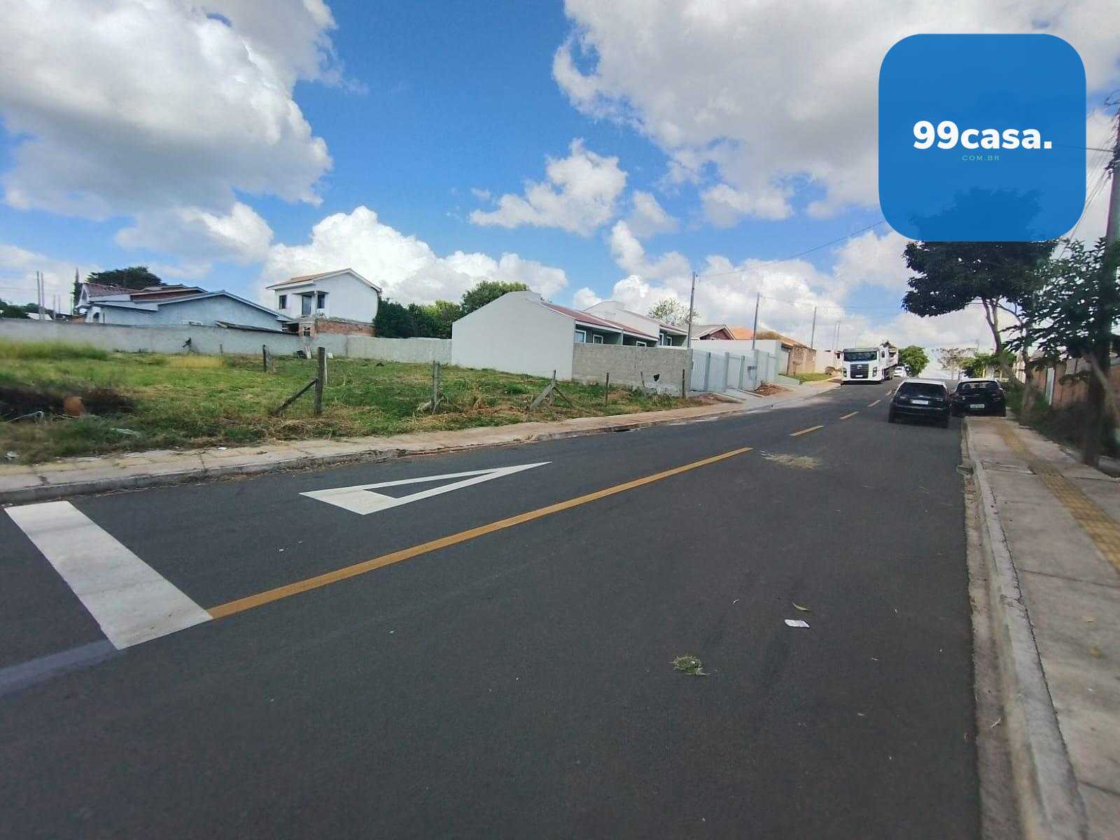2 Terrenos  esquina e meio de quadra  com 376,50 m  cada. Regi...