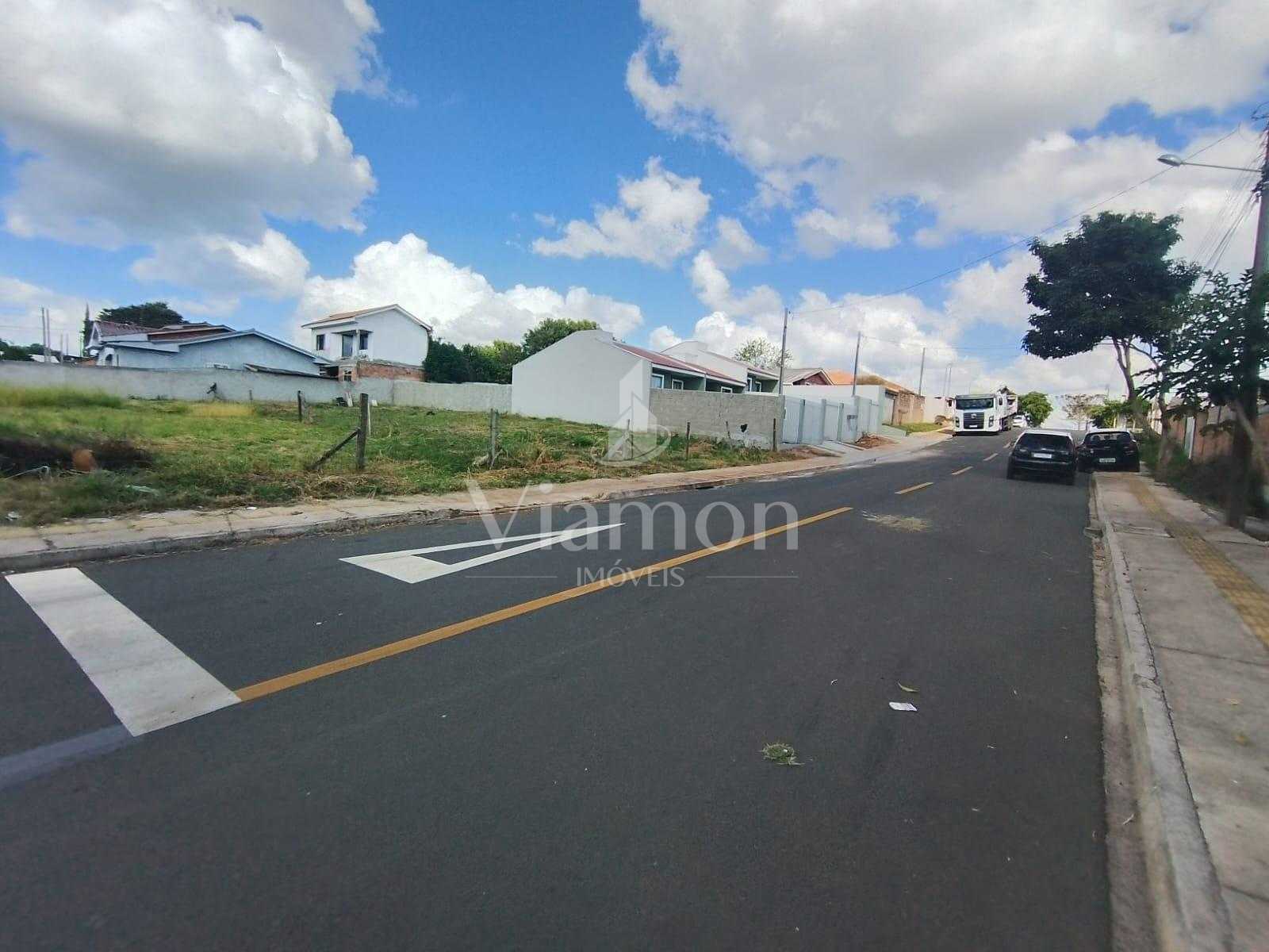 2 Terrenos  esquina e meio de quadra  com 376,50 m  cada. Regi...