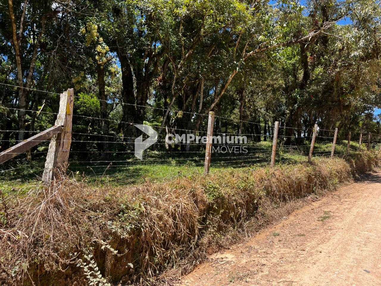 Chácara com 20.000 m  em meio à natureza a 26 km de São José d...