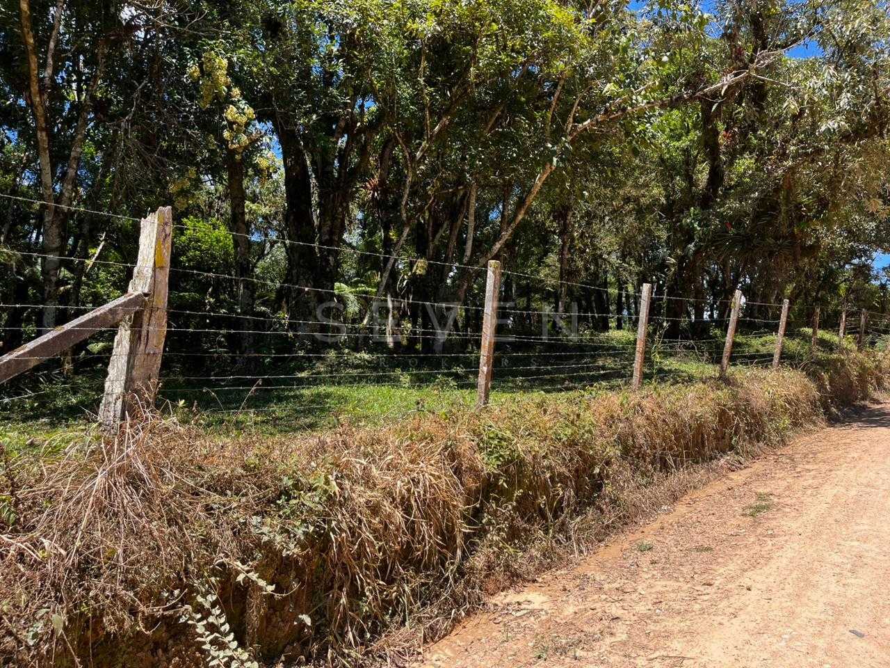 Chácara com 20.000 m  em meio à natureza a 26 km de São José d...