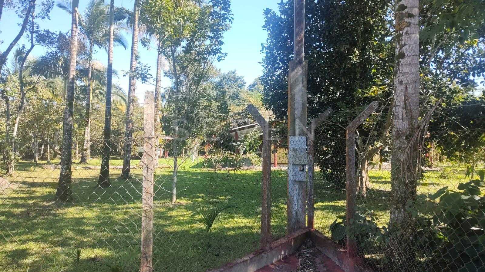 Chácara 33 mil m  à venda na Baía de Guaratuba com nascente, c...