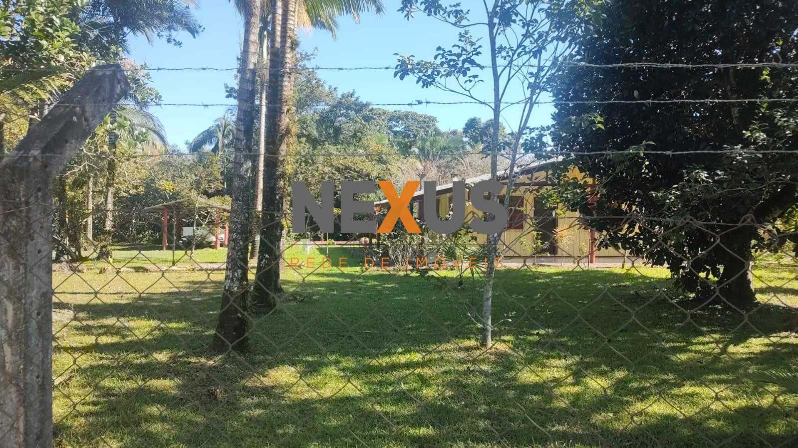 Chácara 33 mil m  à venda na Baía de Guaratuba com nascente, c...