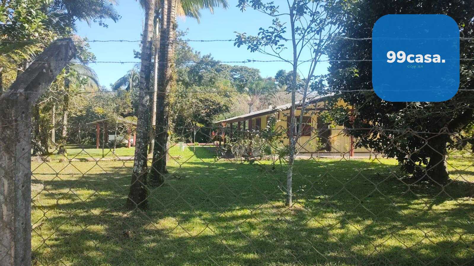 Chácara 33 mil m  à venda na Baía de Guaratuba com nascente, c...