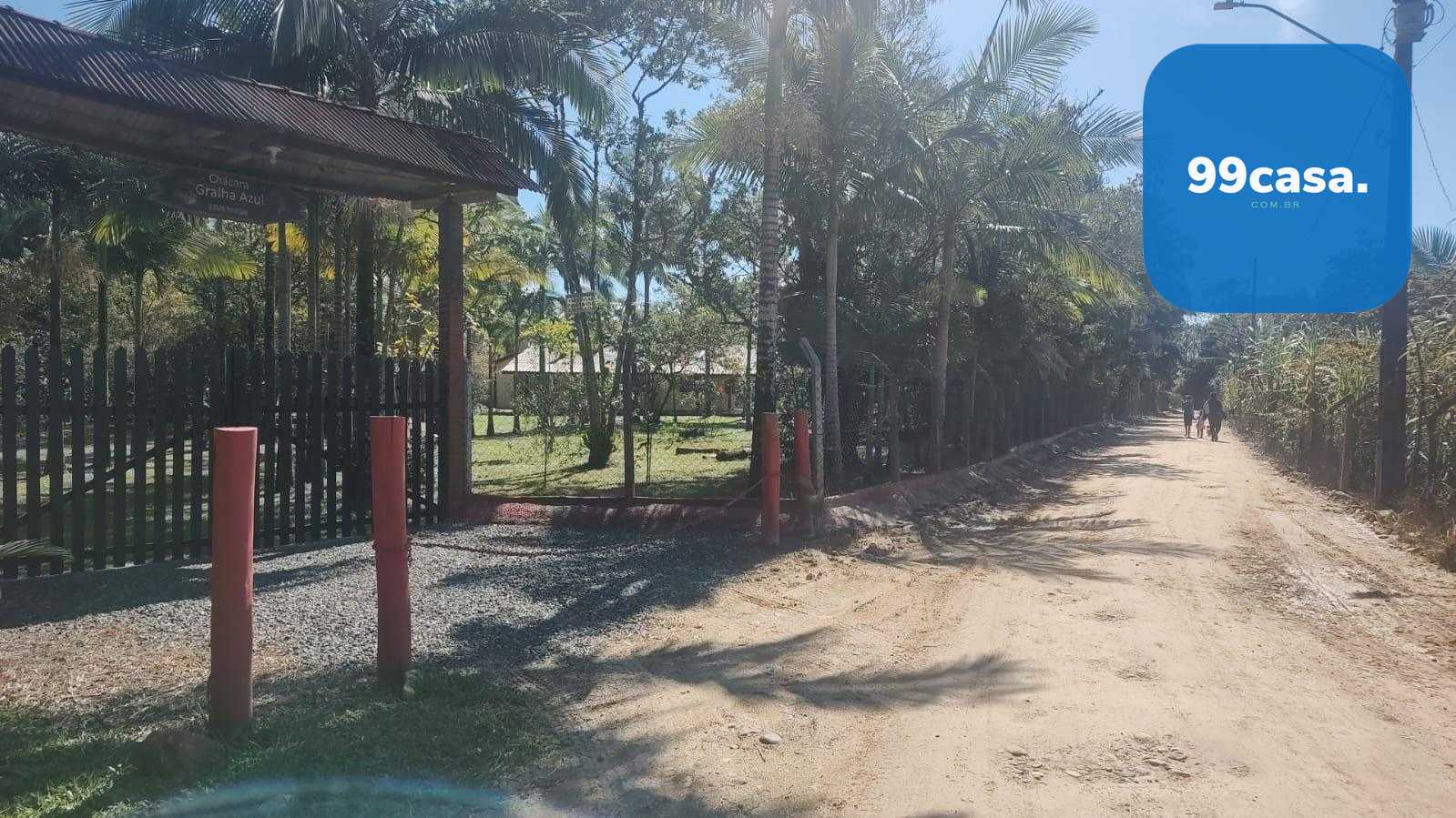 Chácara 33 mil m  à venda na Baía de Guaratuba com nascente, c...