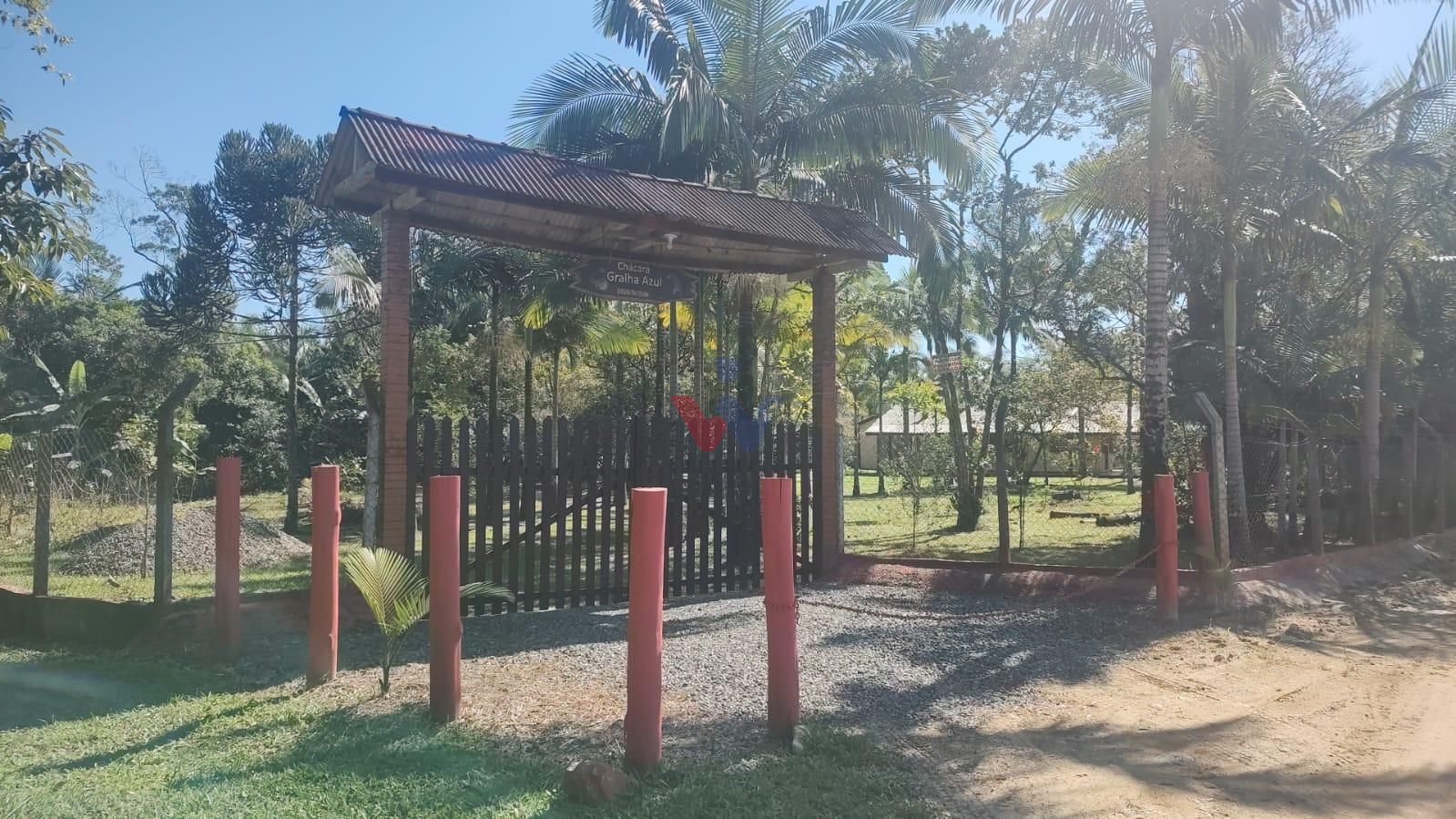 Chácara 33 mil m  à venda na Baía de Guaratuba com nascente, c...