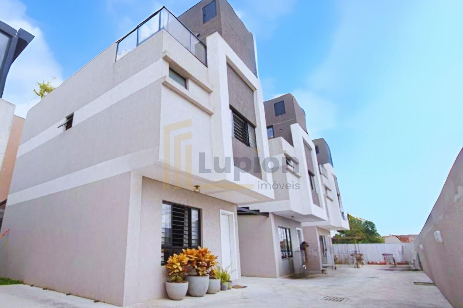 Sobrado mobiliado com terraço | 3 quartos com suíte no Xaxim e...