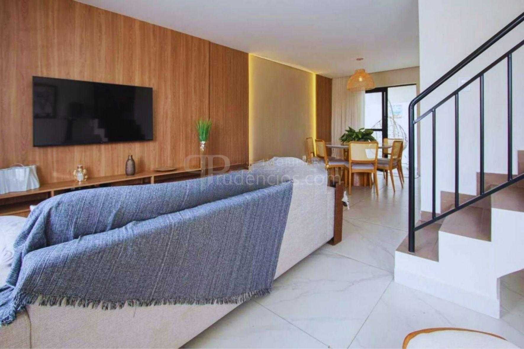 Sobrado mobiliado com terraço | 3 quartos com suíte no Xaxim e...