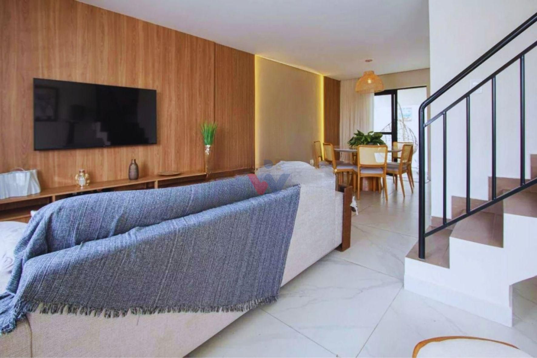 Sobrado mobiliado com terraço | 3 quartos com suíte no Xaxim e...