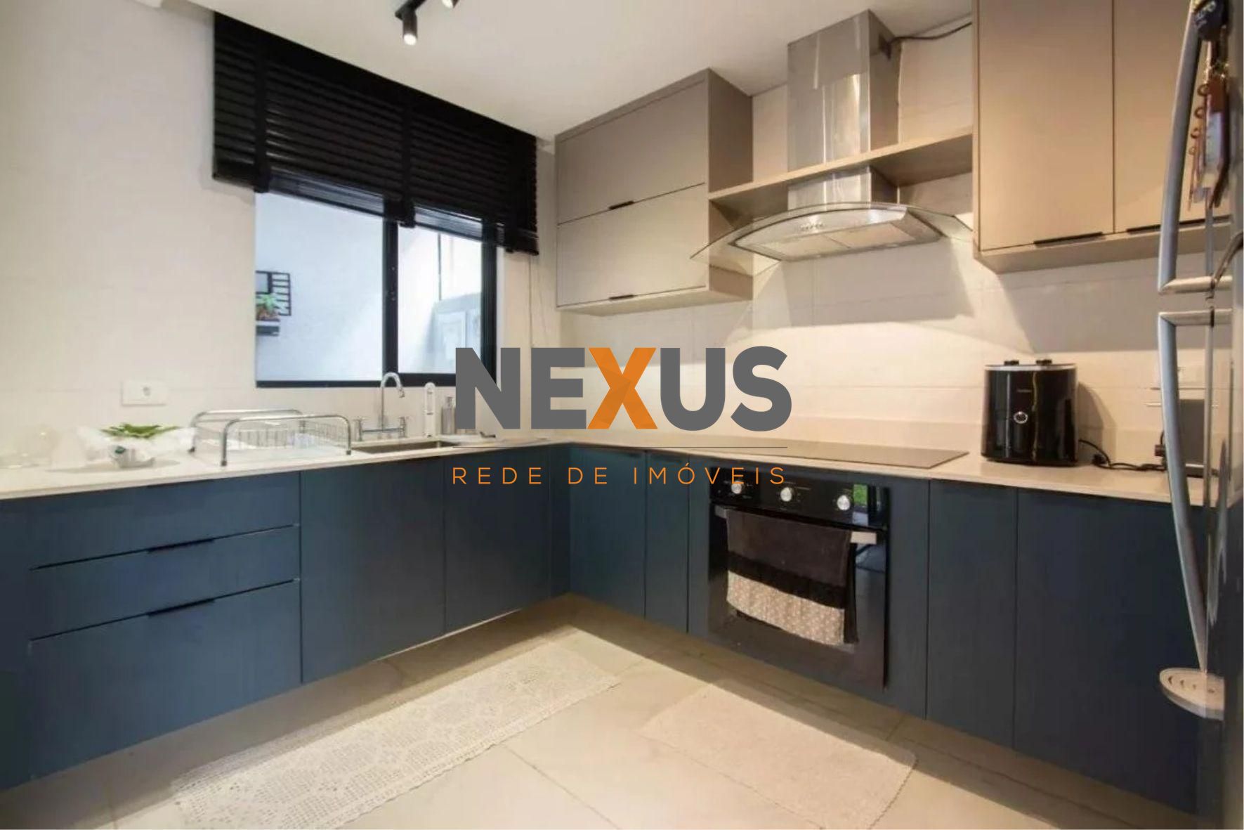 Sobrado mobiliado com terraço | 3 quartos com suíte no Xaxim e...