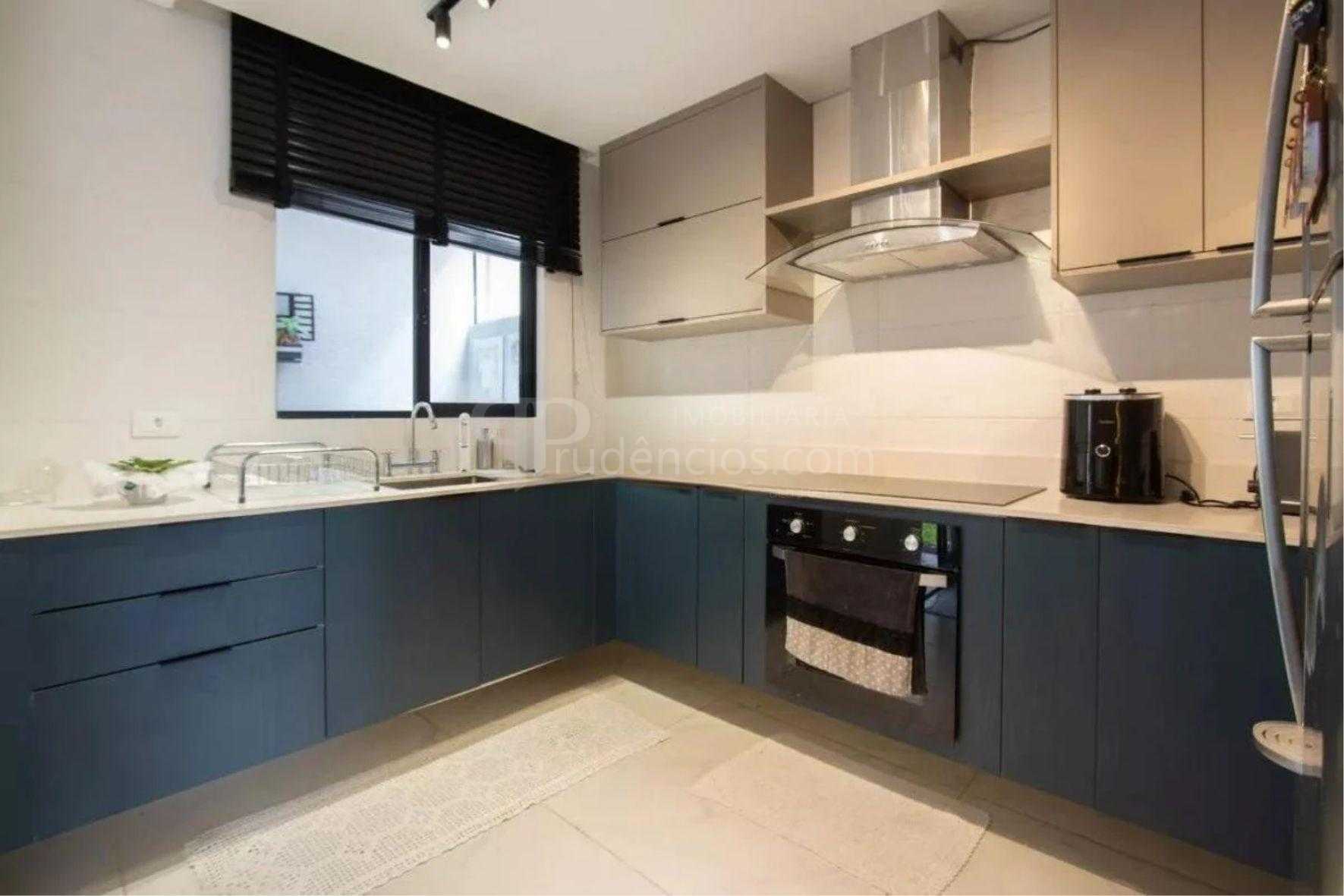 Sobrado mobiliado com terraço | 3 quartos com suíte no Xaxim e...