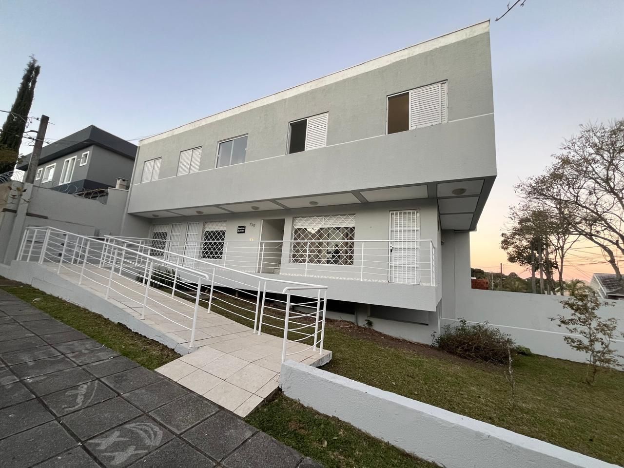Prédio Residencial e Comercial com 5 Unidades e Renda de R$5.5...
