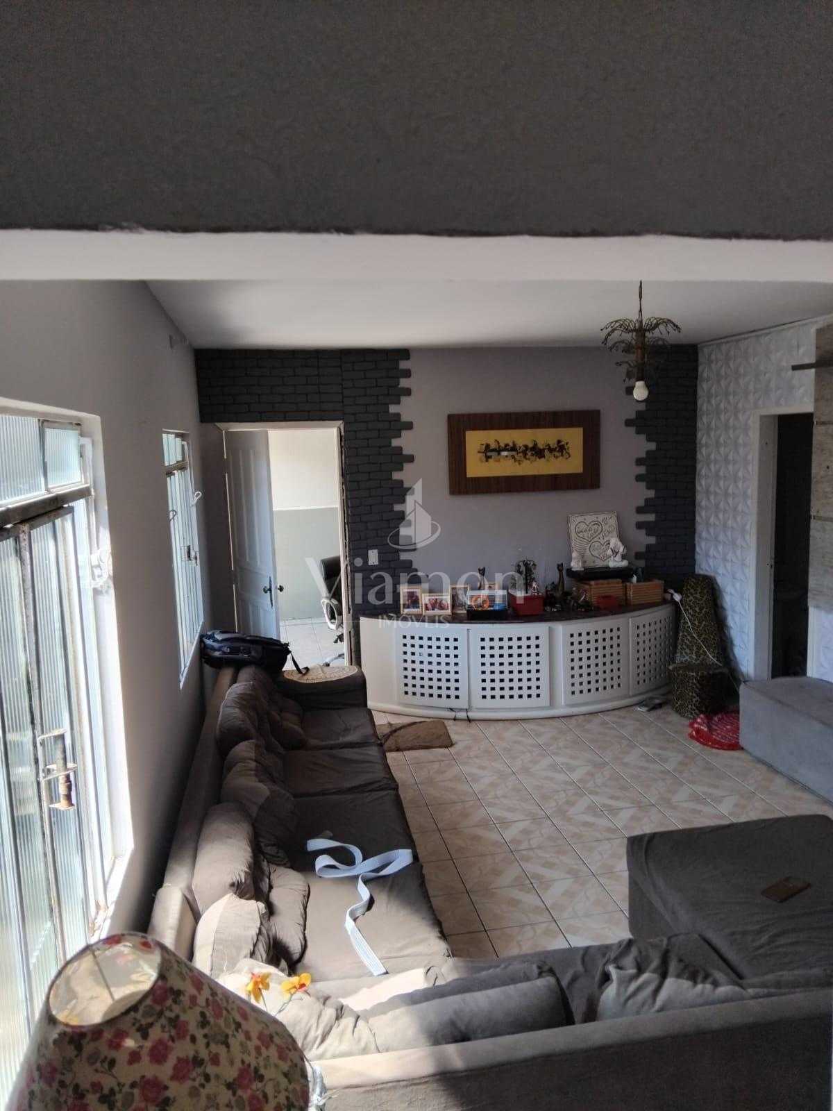 Sobrado com 4 quartos em Caiobá a 1 km da Praia Brava com 157 ...