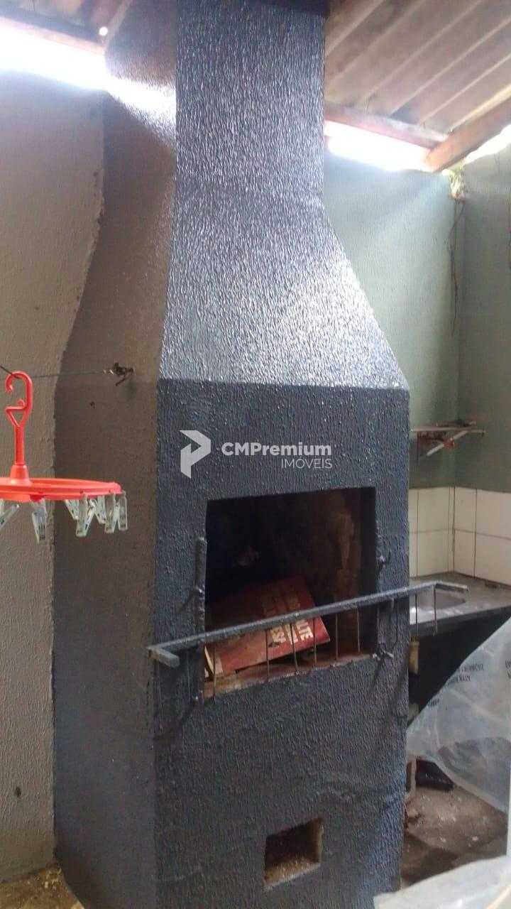 Sobrado com 4 quartos em Caiobá a 1 km da Praia Brava com 157 ...