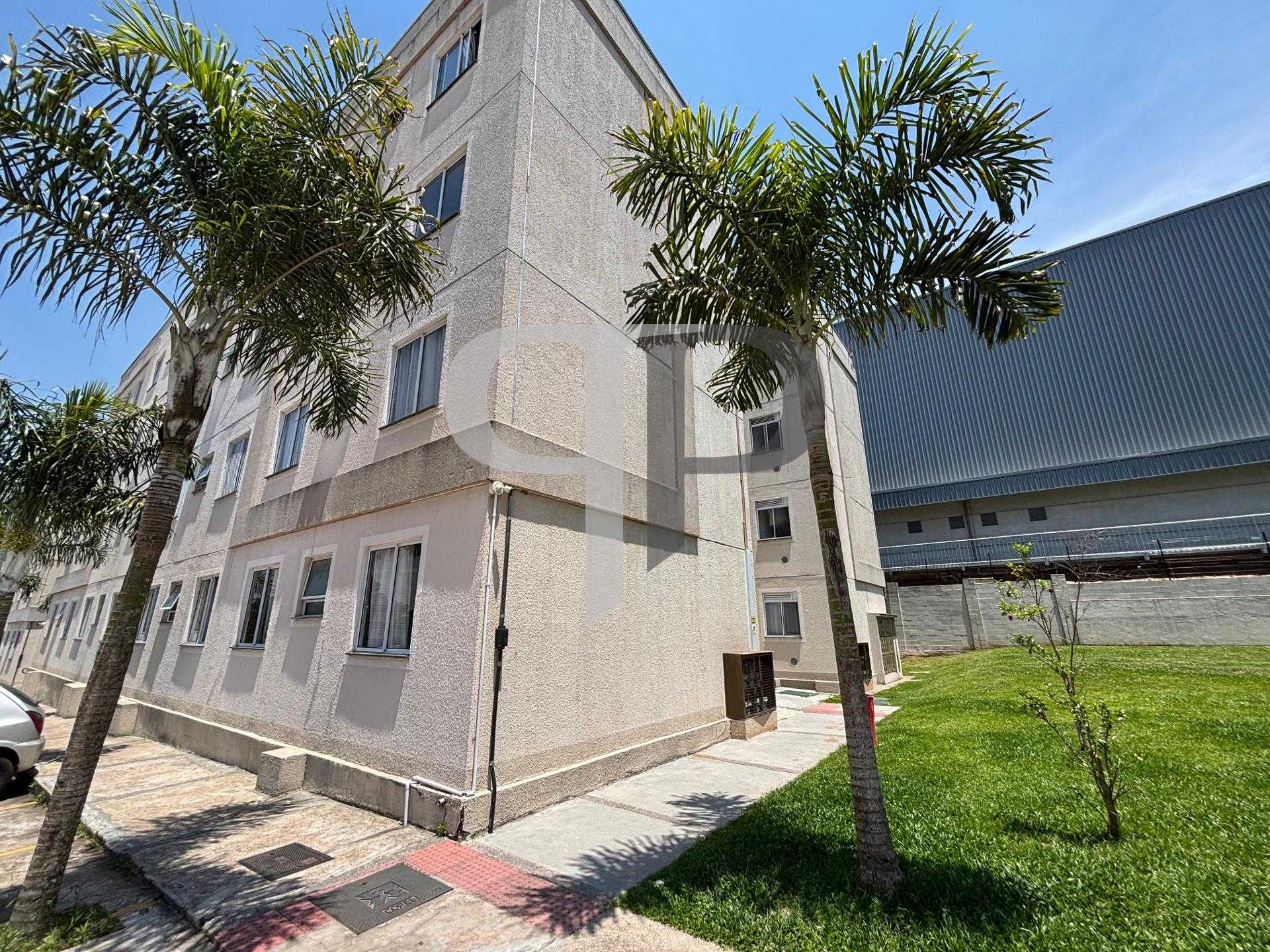 Apartamento térreo com vaga e lazer completo: ótima localização!