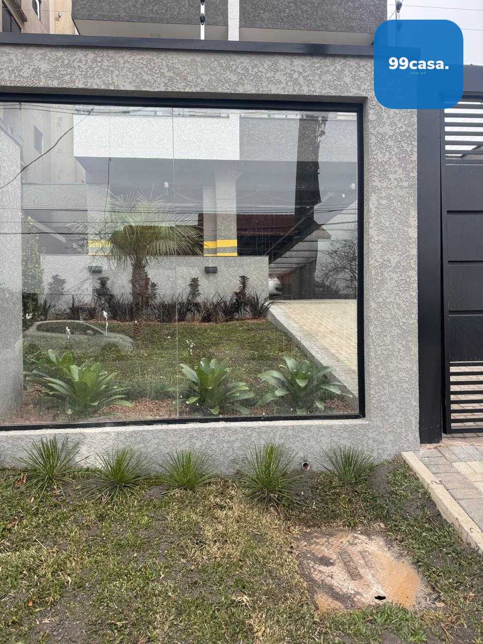 Apartamento 80m , 3 quartos com suíte e vaga coberta no Centro...