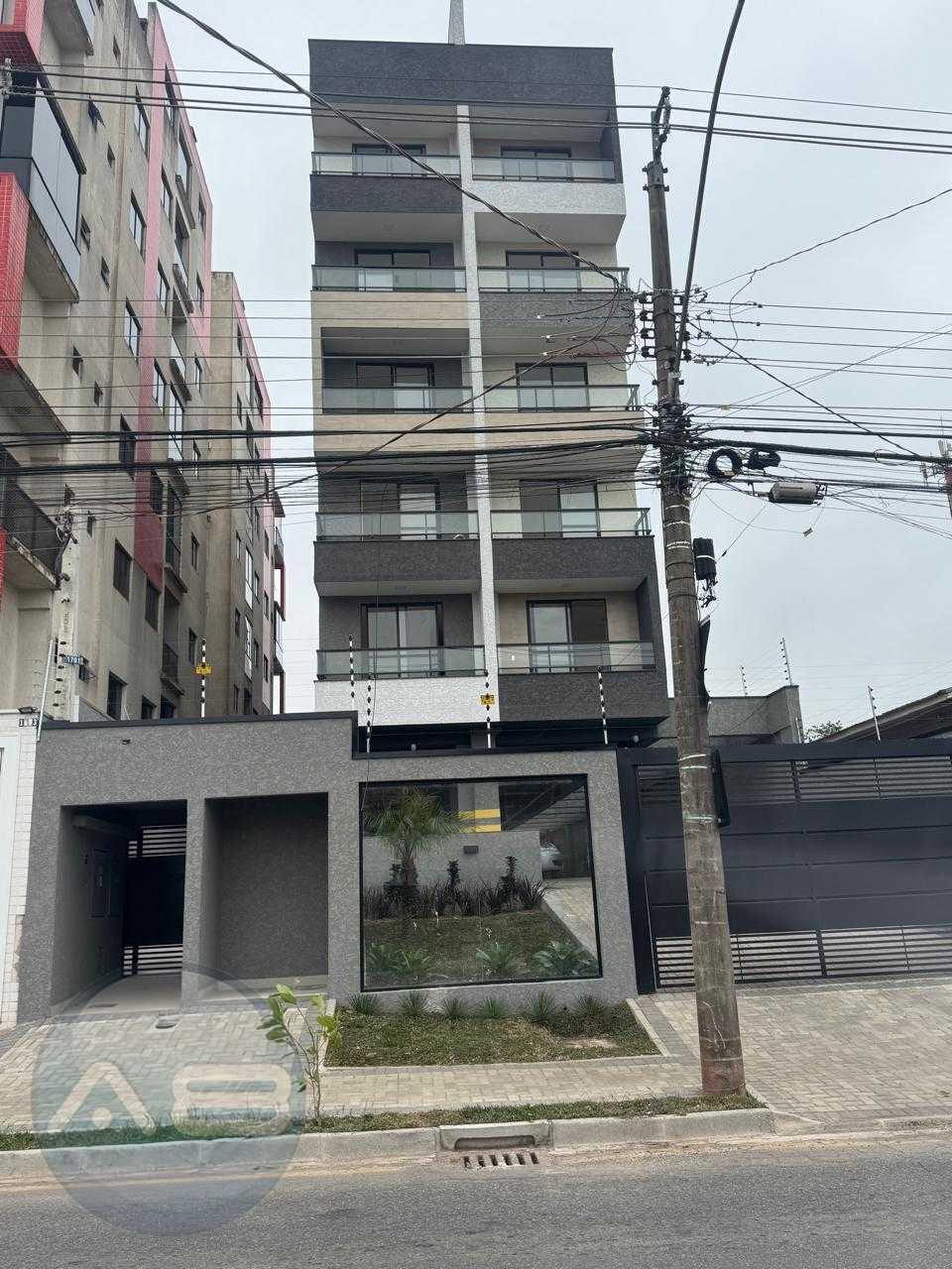 Apartamento 80m , 3 quartos com su?te e vaga coberta no Centro...