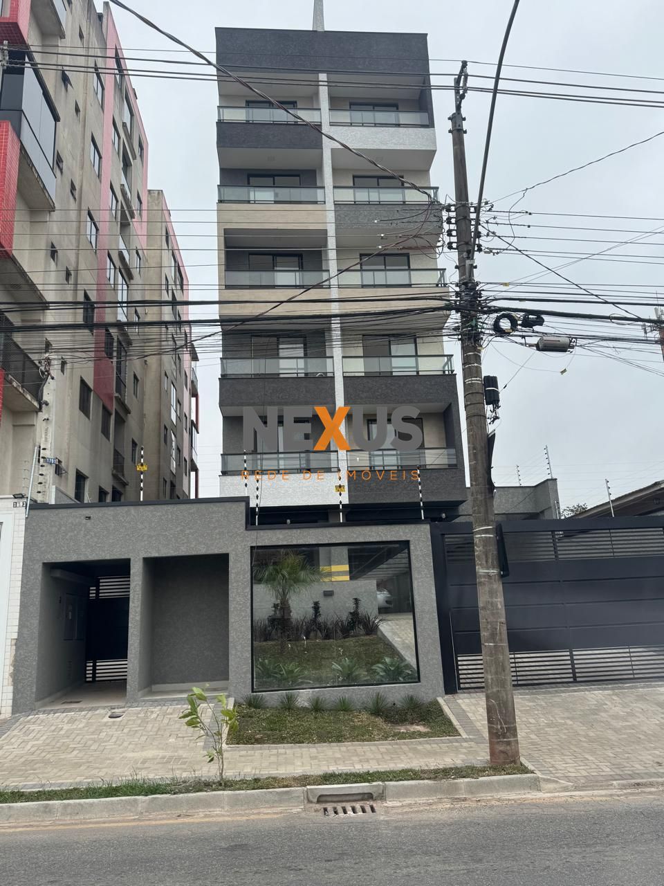 Apartamento 80m , 3 quartos com suíte e vaga coberta no Centro...