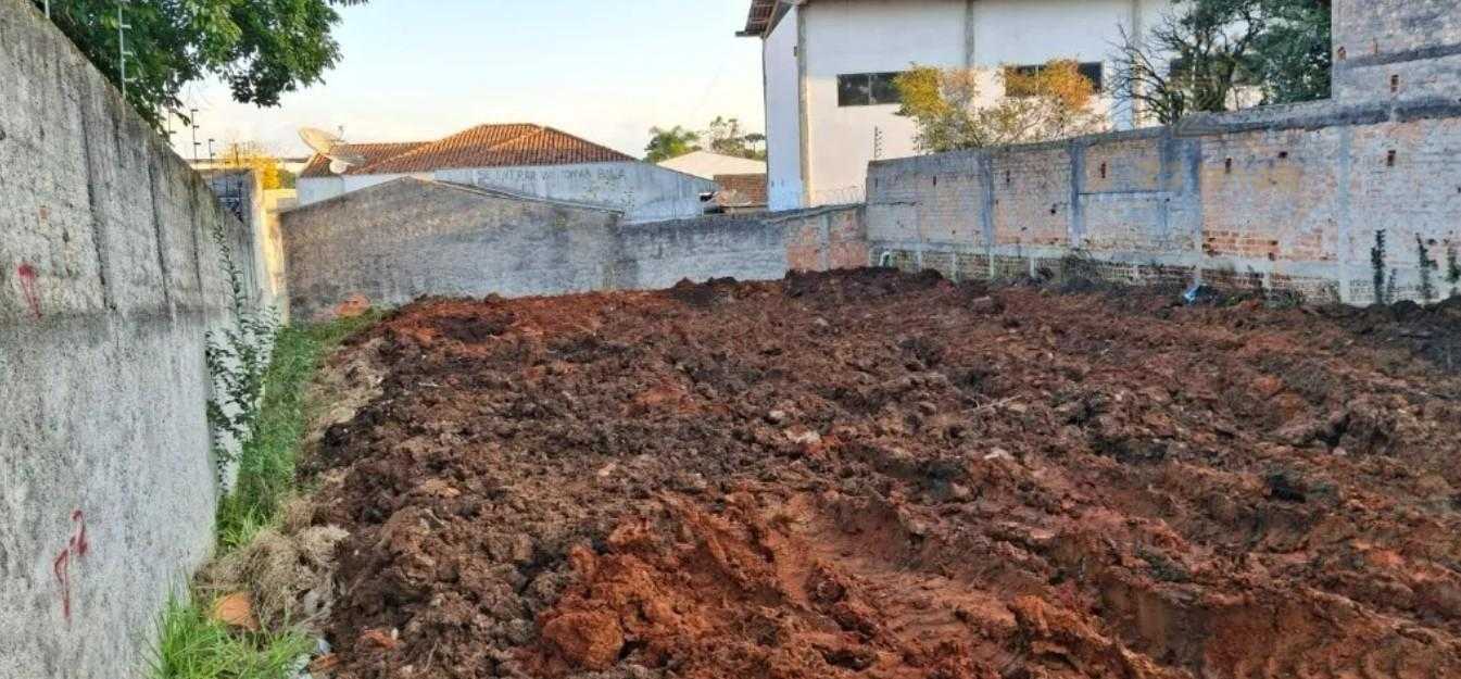 Terreno 600m  ZR3 na Av. Prefeito Maurício Fruet  Cajuru Curitiba
