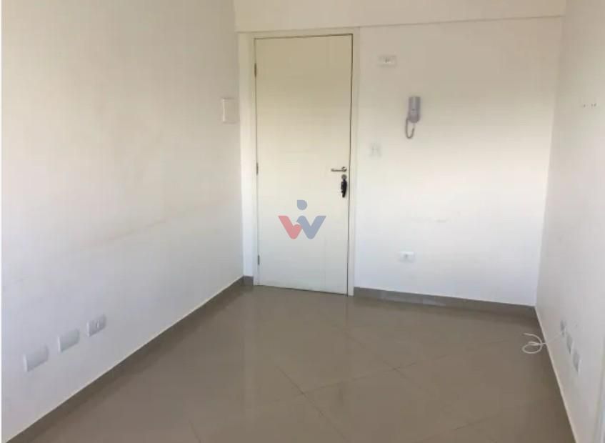 Apartamento 40m  no Portão ao lado do Terminal e Shopping Pall...