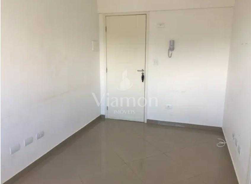 Apartamento 40m  no Portão ao lado do Terminal e Shopping Pall...