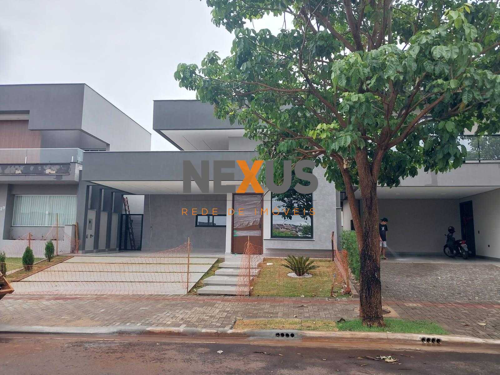 Casa 3 Suítes no Parque Tauá em Londrina | Condomínio com Laze...
