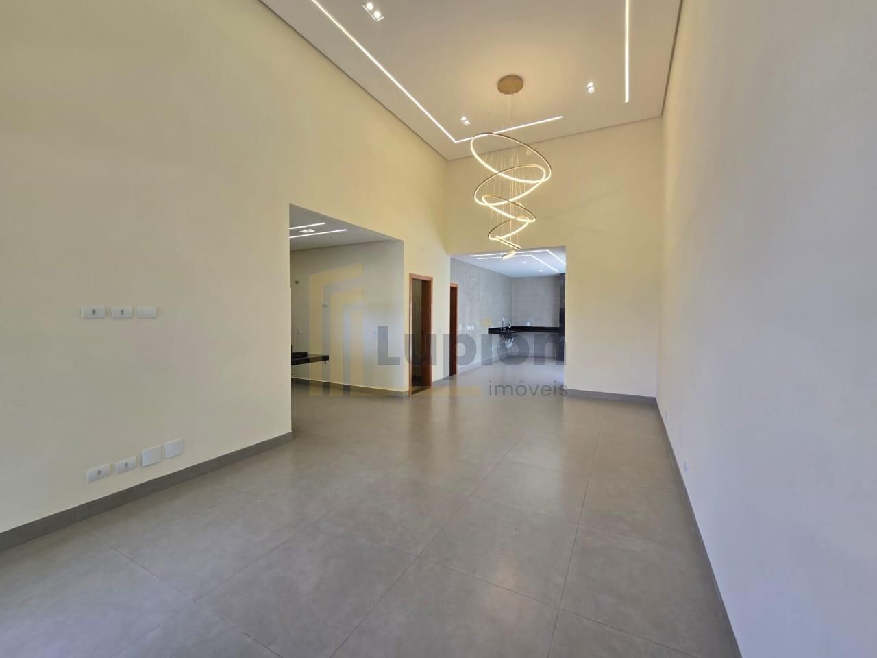 Casa 3 Suítes no Parque Tauá em Londrina | Condomínio com Laze...