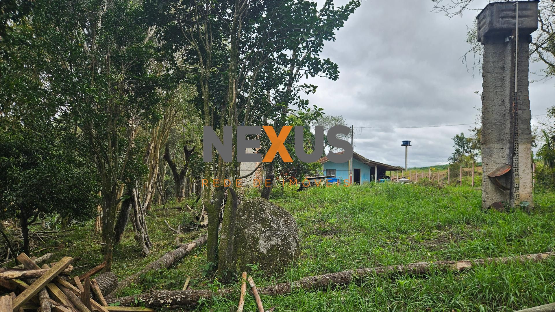 Chácara com Nascente, Vista Incrível e 44 Mil m  entre Araucár...