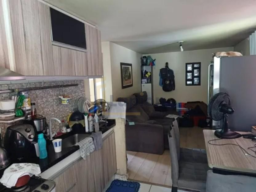 Apartamento Térreo 2 Quartos na Cidade Industrial de Curitiba ...