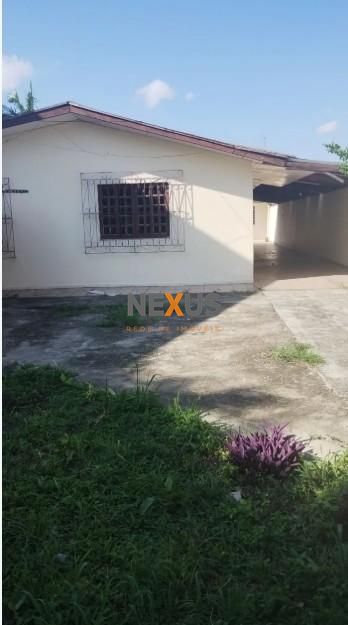 Terreno 720m  com 2 casas em excelente localização e grande po...