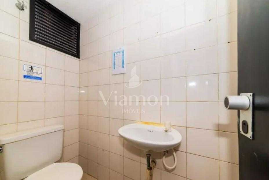 Sala Comercial no Centro de Curitiba com 86m , Pé-Direito Alto...