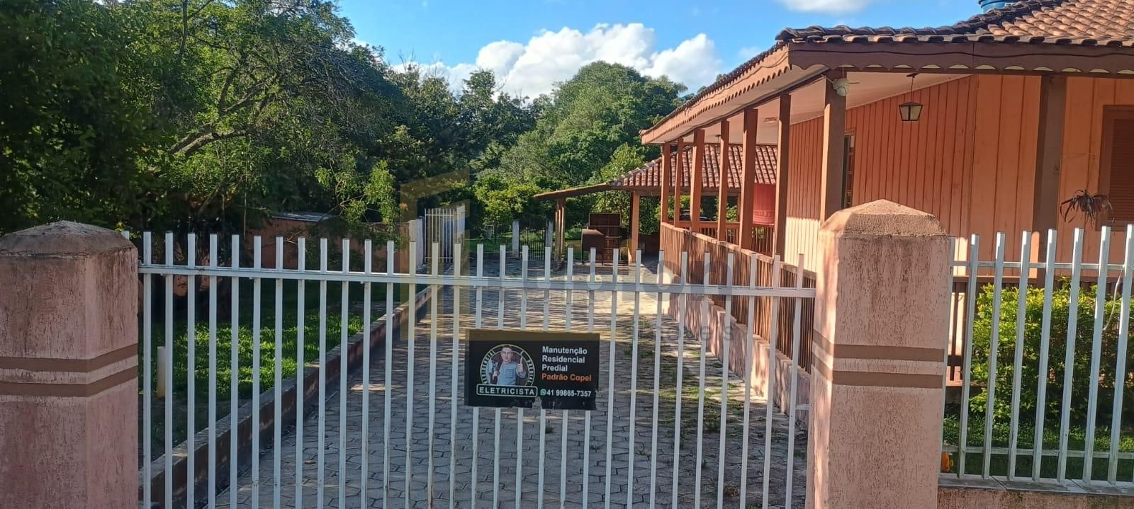 Chácara em Contenda com 3 quartos, pomar, tanque de peixes e 3...